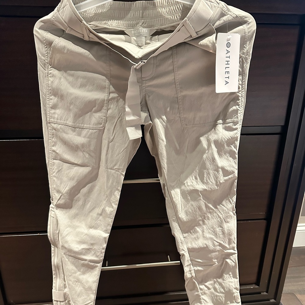 Athleta Trekkie pants brand new size 4